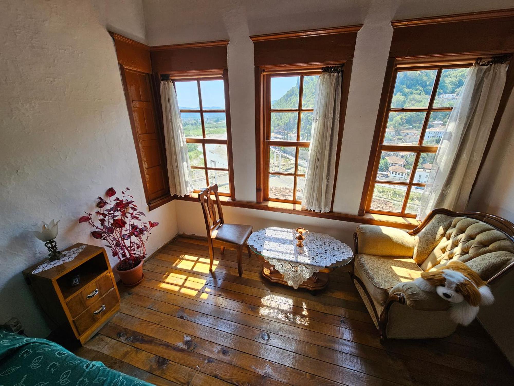 Guest House Panorama Berat Dış mekan fotoğraf